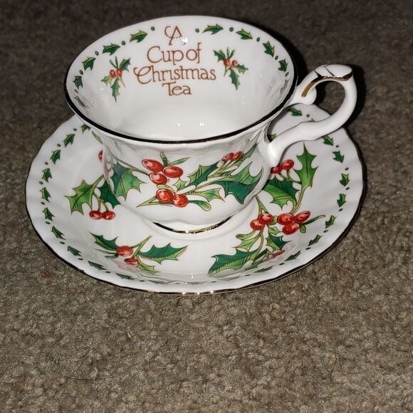 Waldman House 3 pc set Book, Footed Cup & Saucer Set A Cup of Christmas Tea - Picture 3 of 12